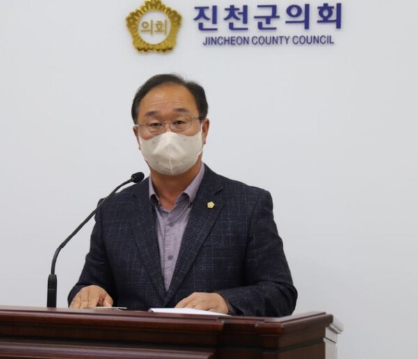 ▲ 김성우 의원이 5분 발언을 하고 있다.
