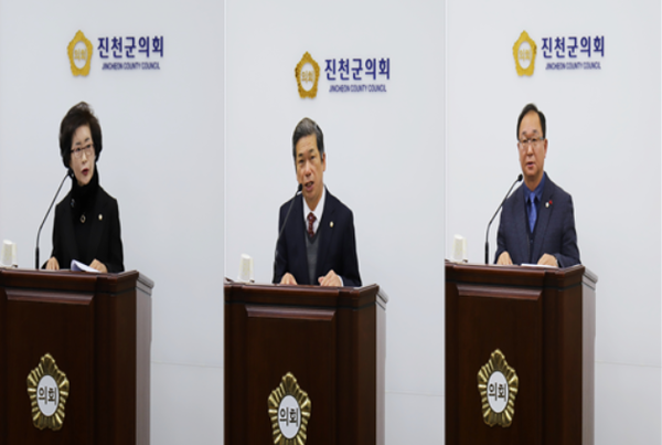 (사진 좌로부터)김기복 의원, 이재명 의원, 김성우 의원이 5분 자유발언을 하고 있다.